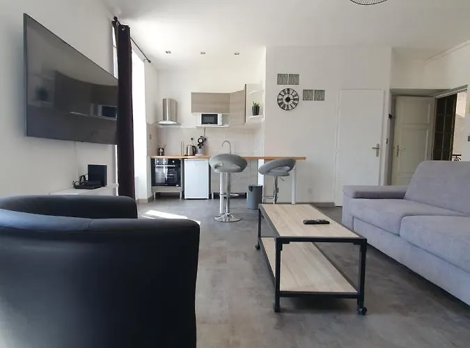 De L'hotel De شقة Charleville-Mézières